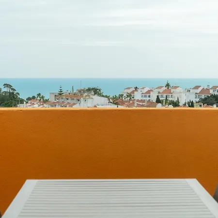 Flat & Oceanview Rooftop * Albufeira