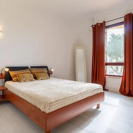 Flat & Oceanview Rooftop Albufeira