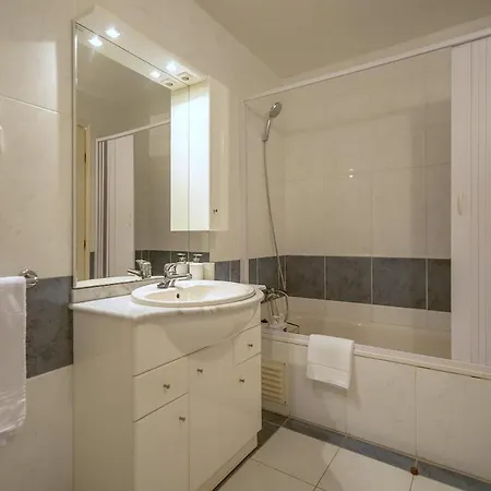 Flat & Oceanview Rooftop Албуфейра